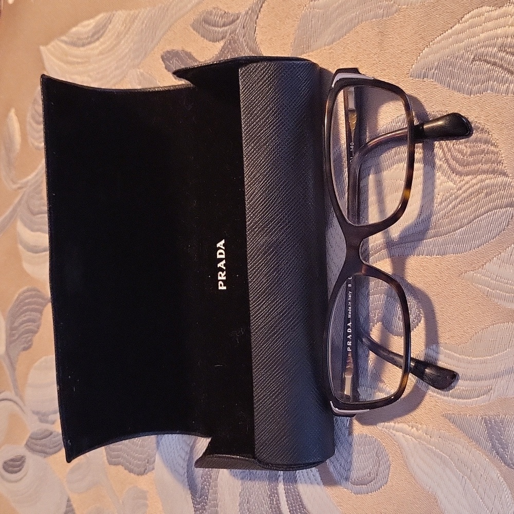 Prada Tortiose Shell Glass with Case - Picture 1 of 11